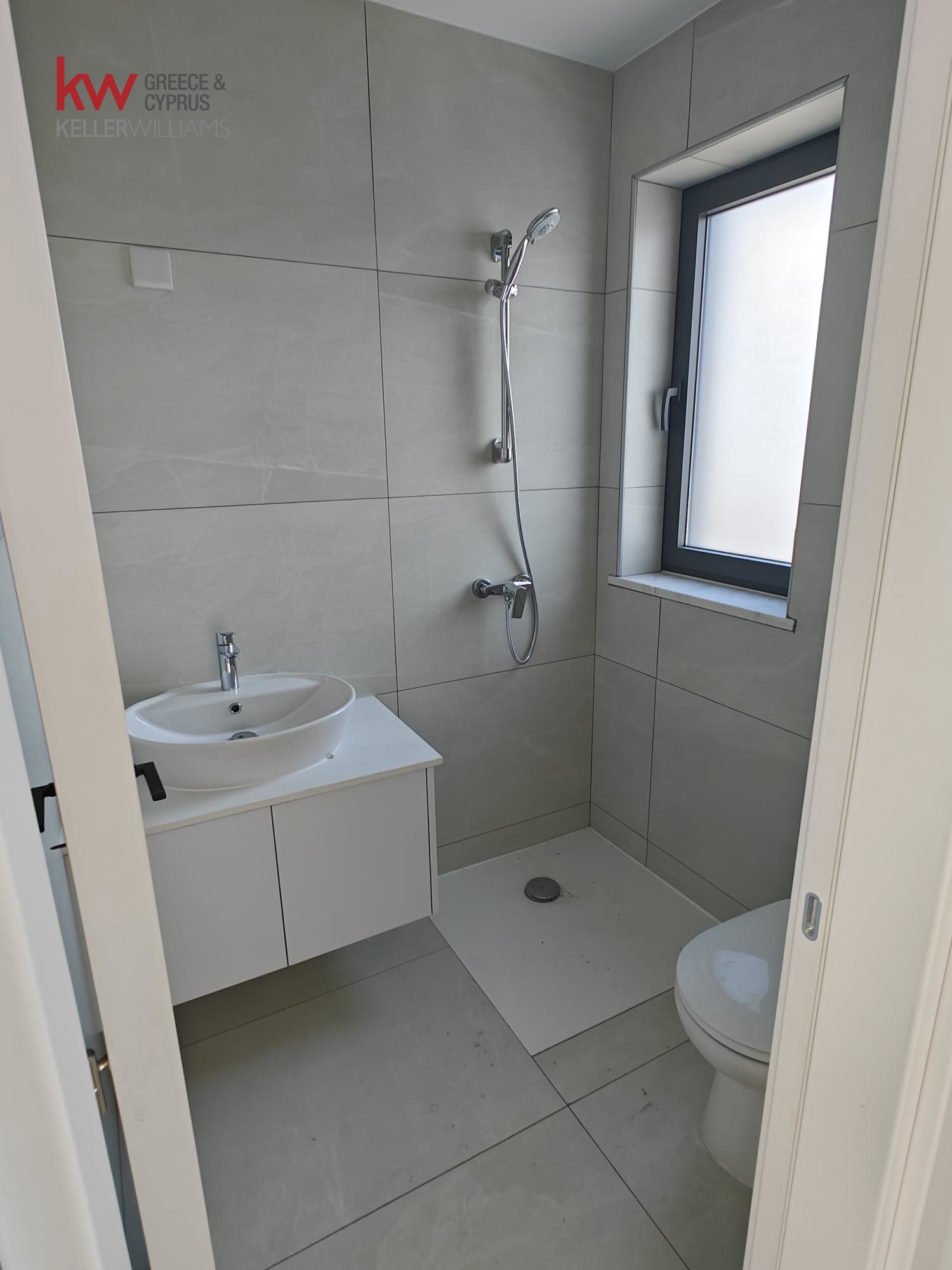 2-bed apartment for rent in Larnaca City photo 6