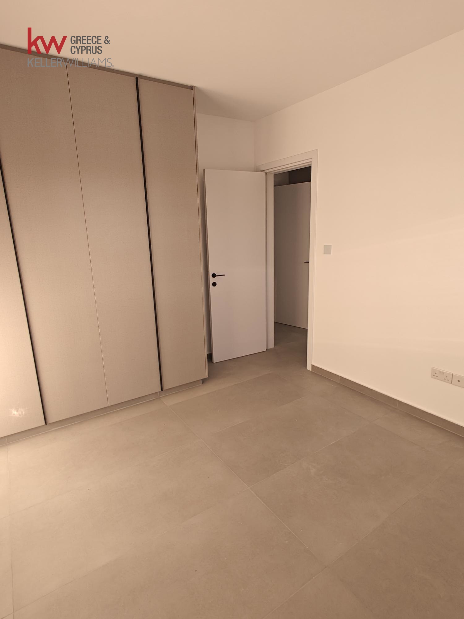 2-bed apartment for rent in Larnaca City photo 8