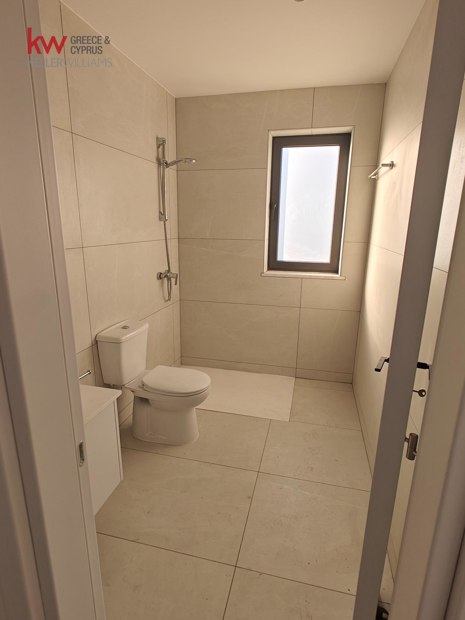 2-bed apartment for rent in Larnaca City photo 7