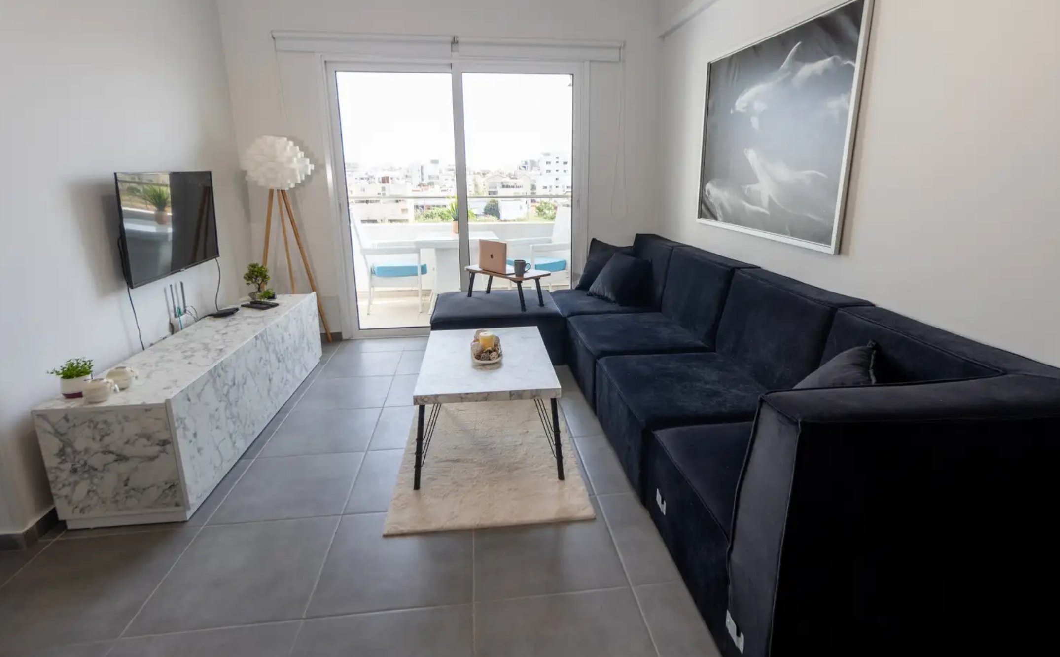 Modern 2-Bedroom Apartment in Harbor, Larnaca