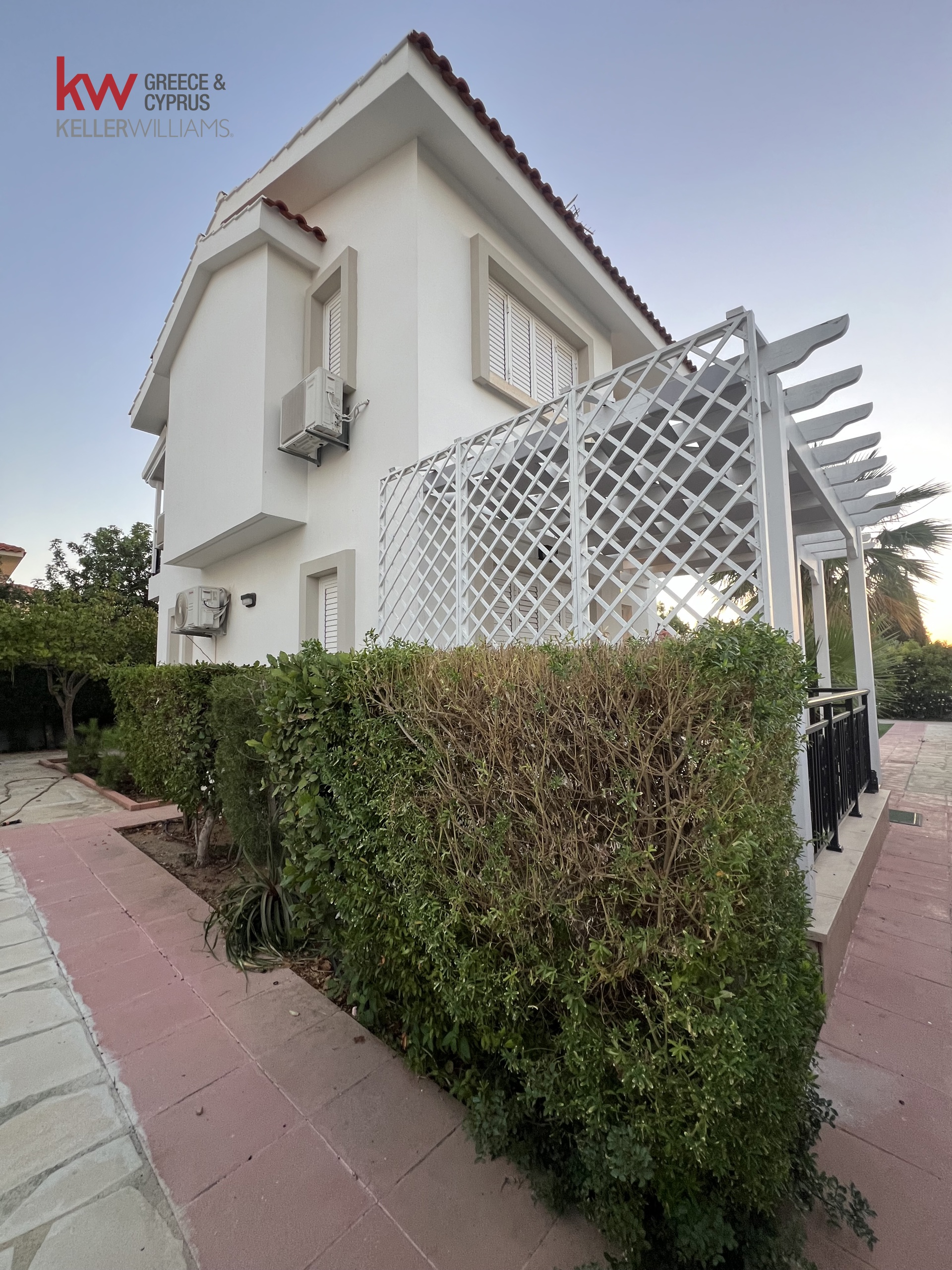 3-bed detached house with garden and sea view in Perivolia photo 7