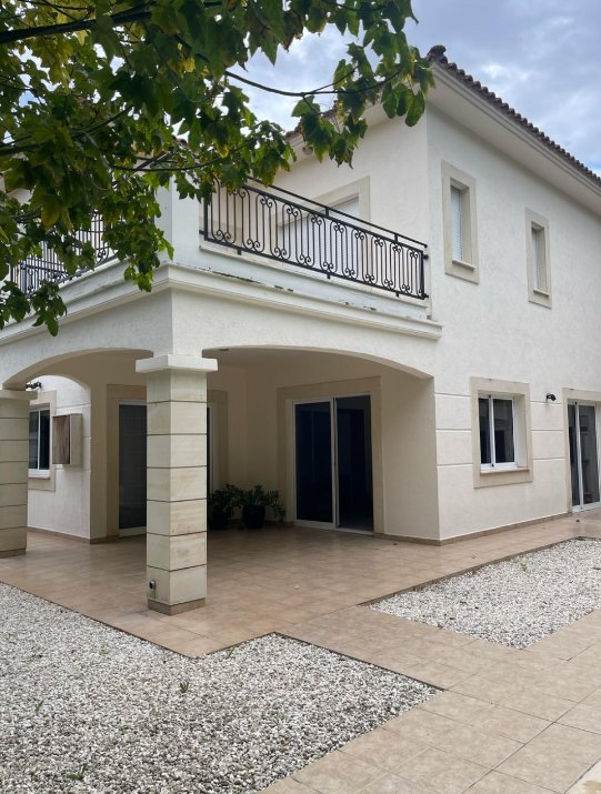 Spacious 4-Bedroom House in Tsirion, Limassol