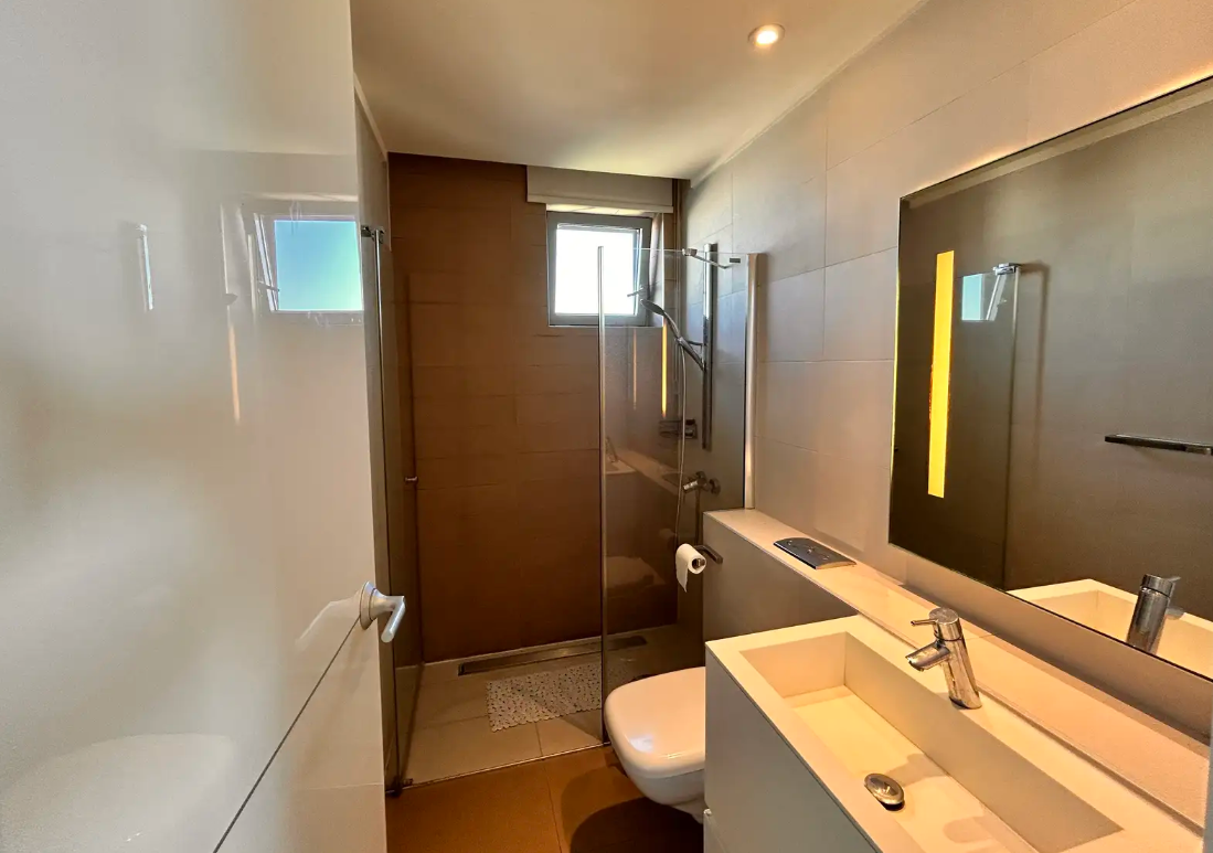 Modern 2-bedroom seafront apartment in Neapolis, Limassol photo 5