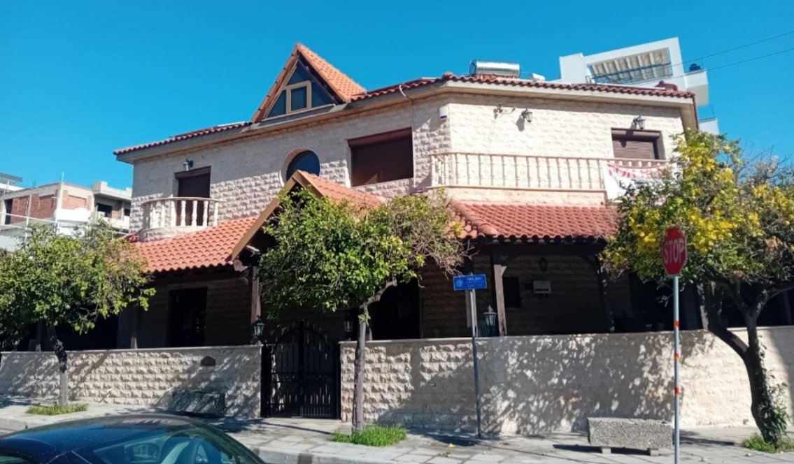 Spacious 3-Bedroom House in Agios Nicolaos, Limassol