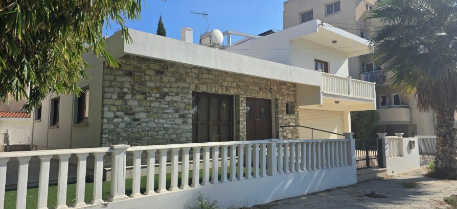 Spacious 4-Bedroom House in Harbor, Larnaca