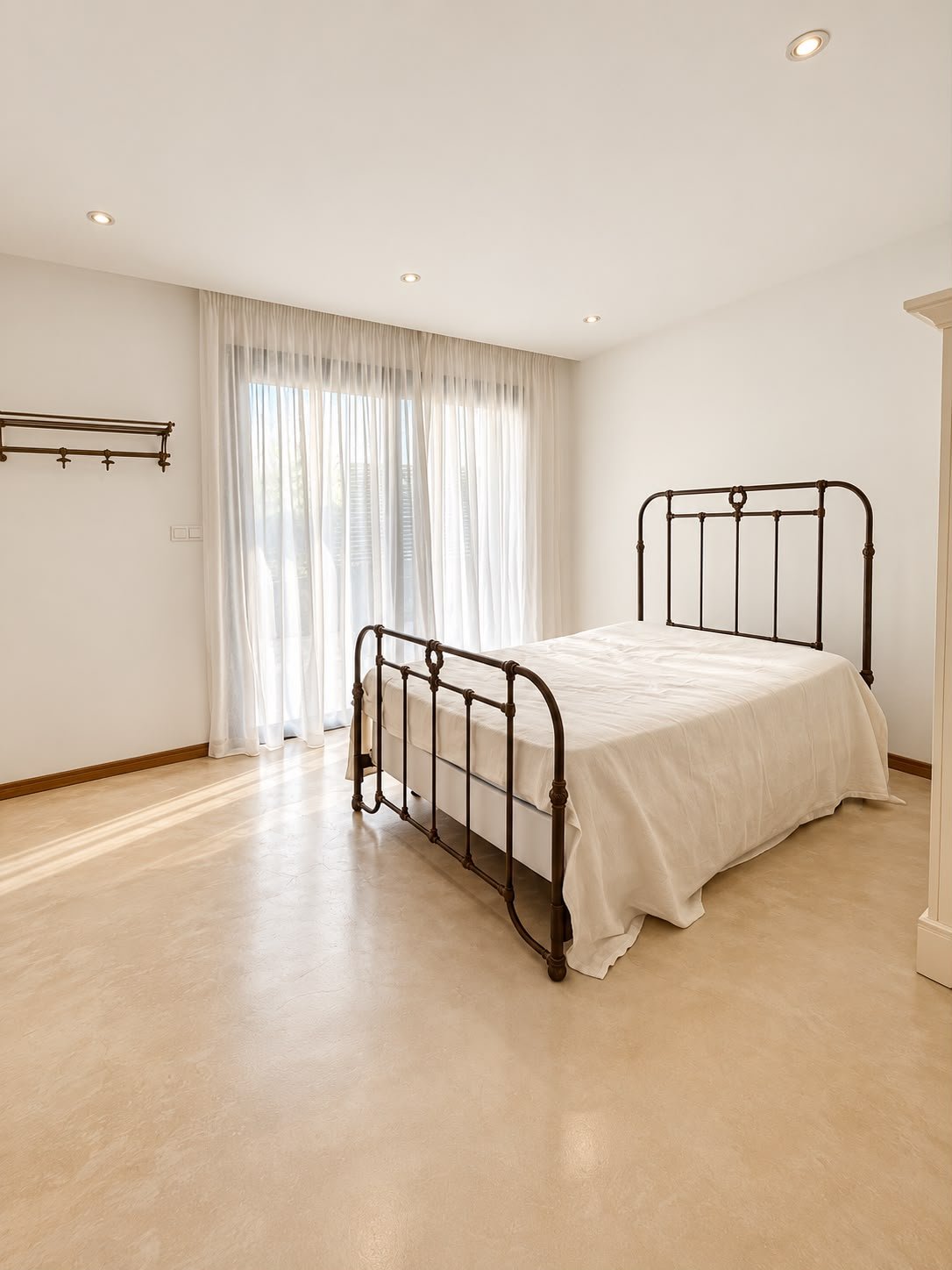 5-bedroom house with pool in Agia Fyla, Limassol photo 8