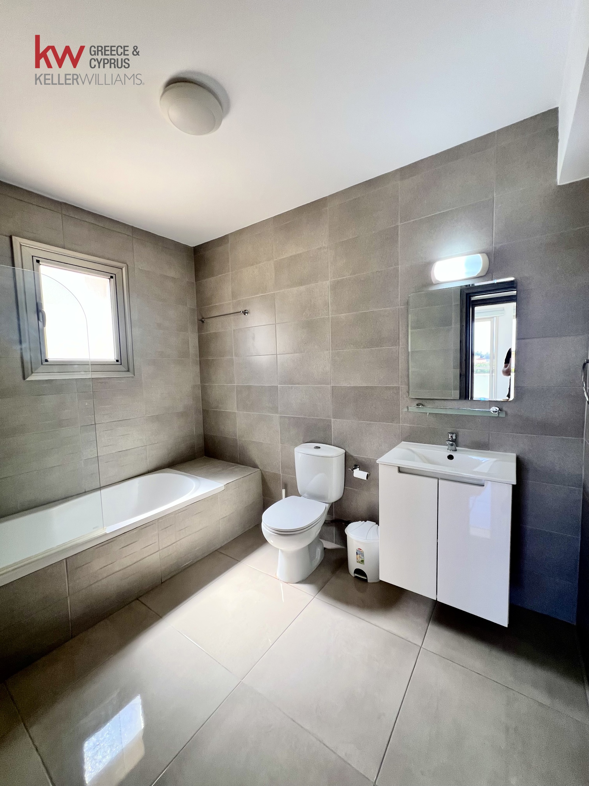 2-bed luxury duplex for rent in Meneou, Larnaca photo 15