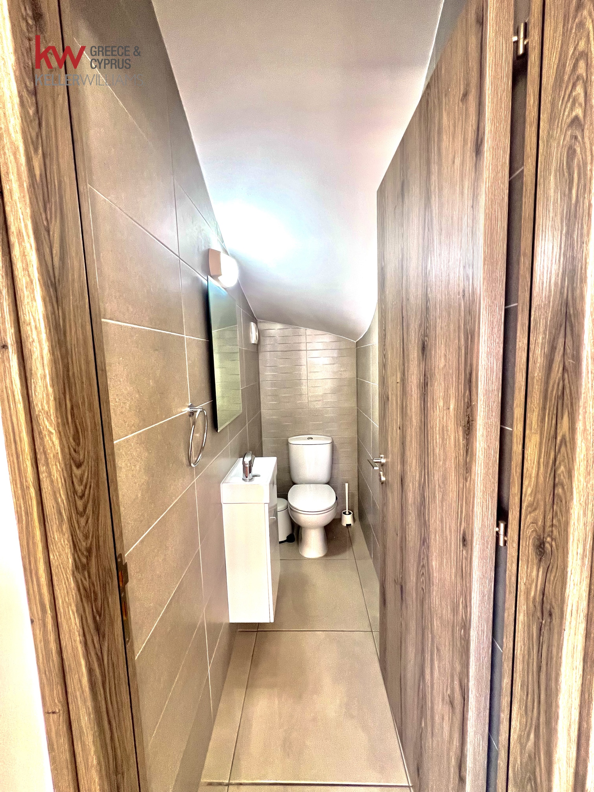 2-bed luxury duplex for rent in Meneou, Larnaca photo 11