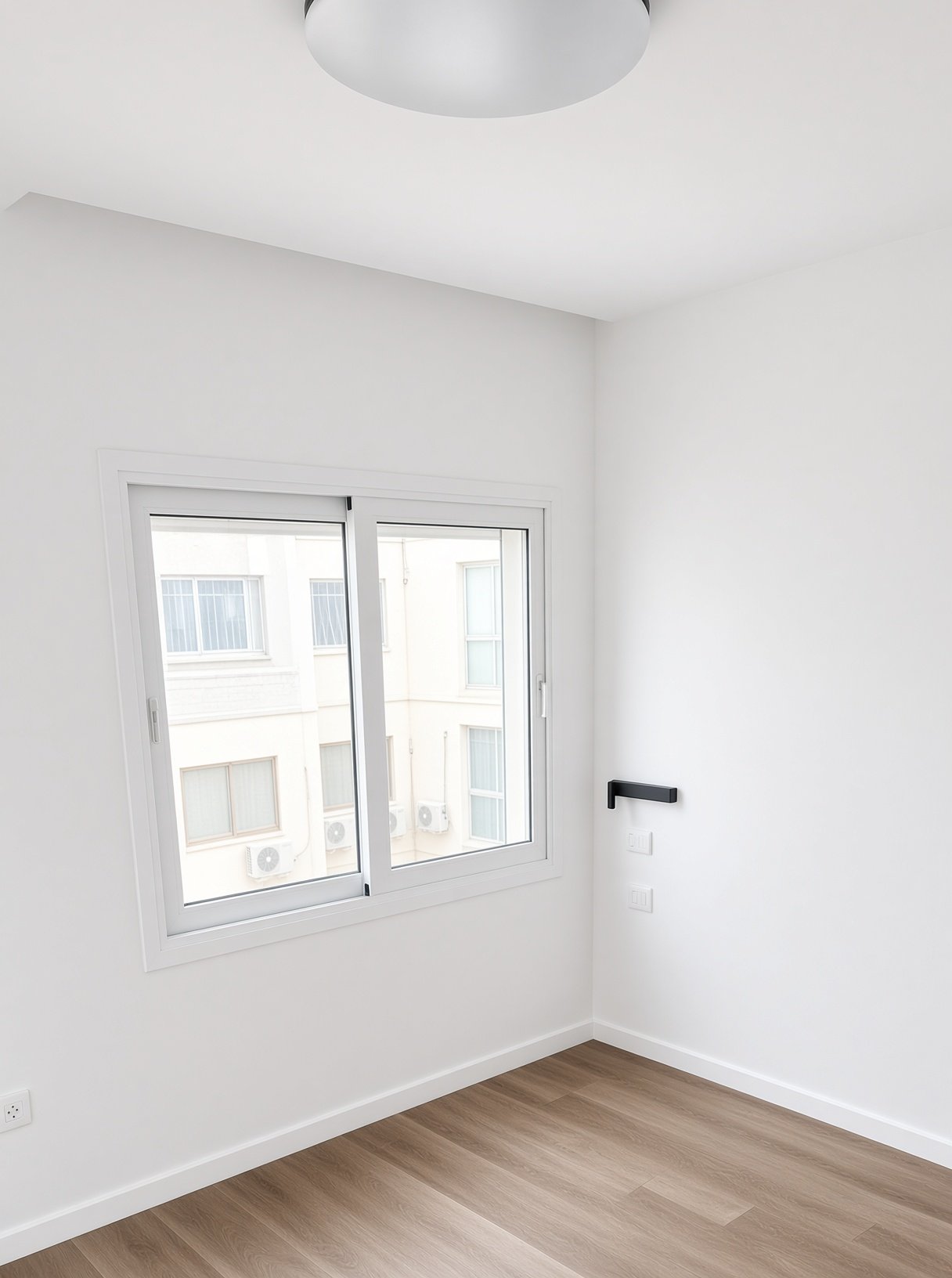 Renovated 3-bed apartment with sea view in Agios Tychon photo 16