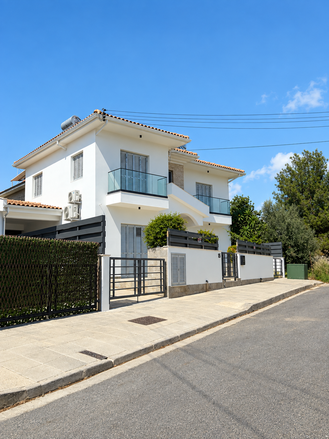 Luxury 3-Bedroom Detached House for Rent in Germasogeia