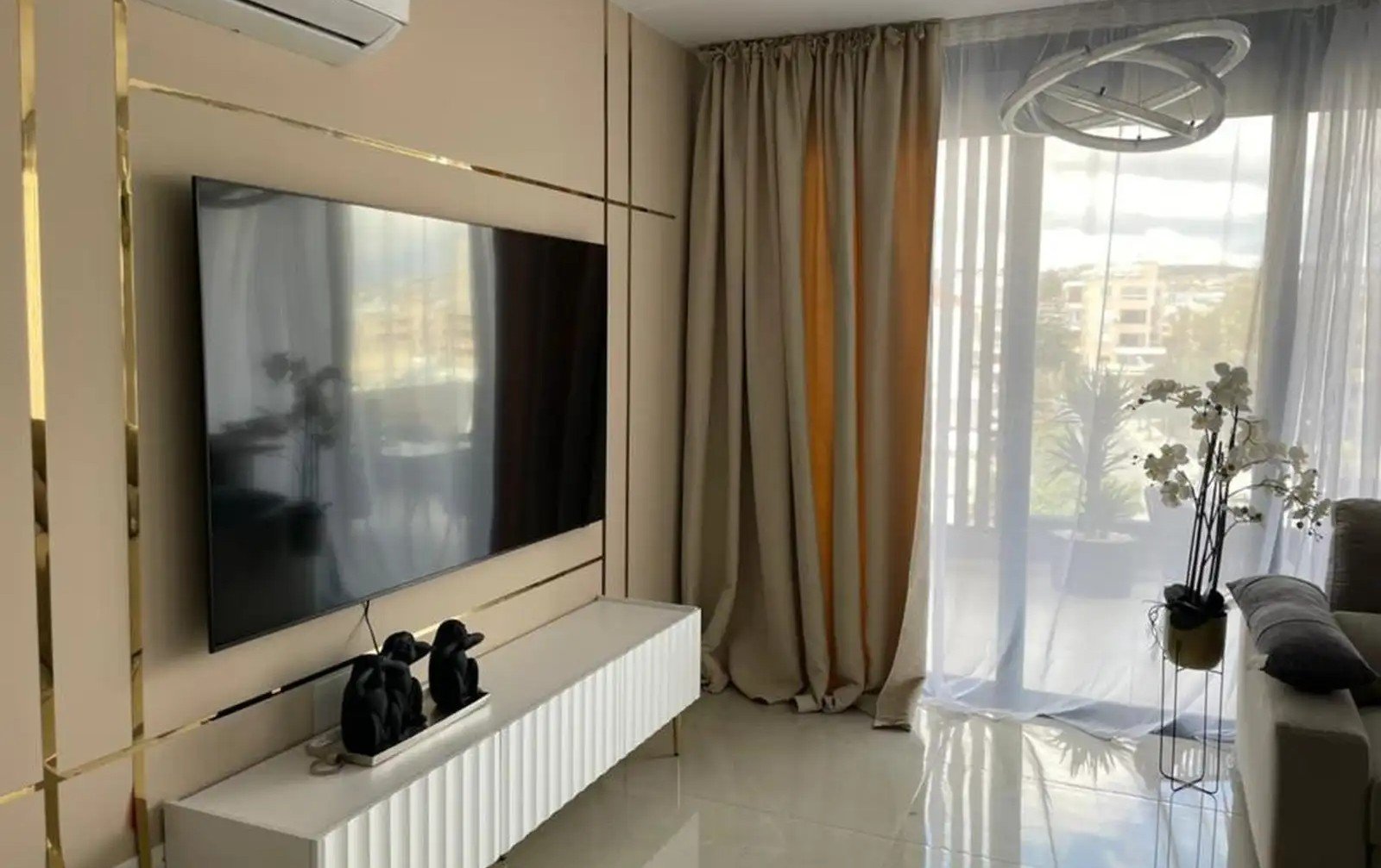 Modern 3-bed penthouse with roof garden in Mesa Geitonia photo 6