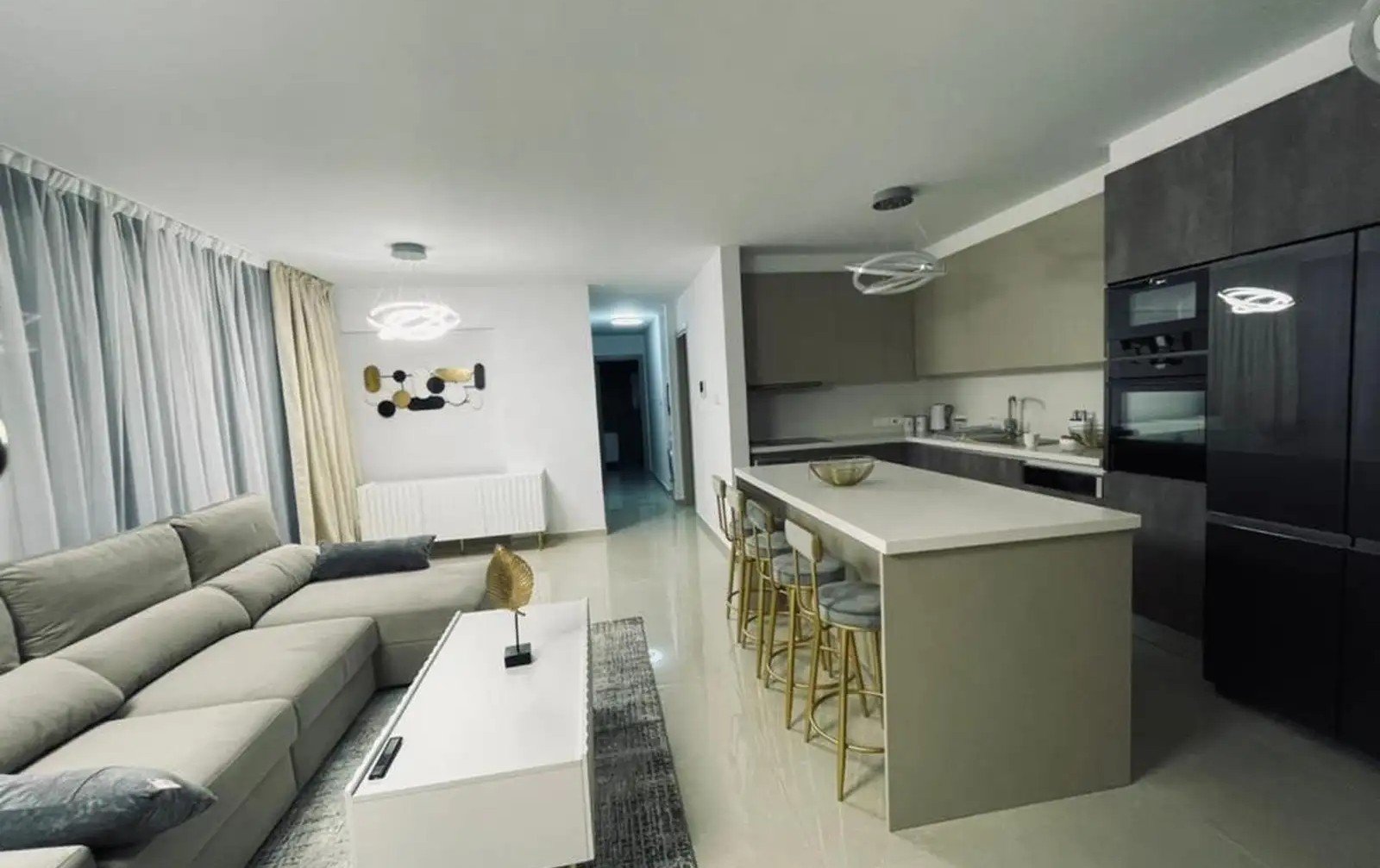 Modern 3-bed penthouse with roof garden in Mesa Geitonia photo 11