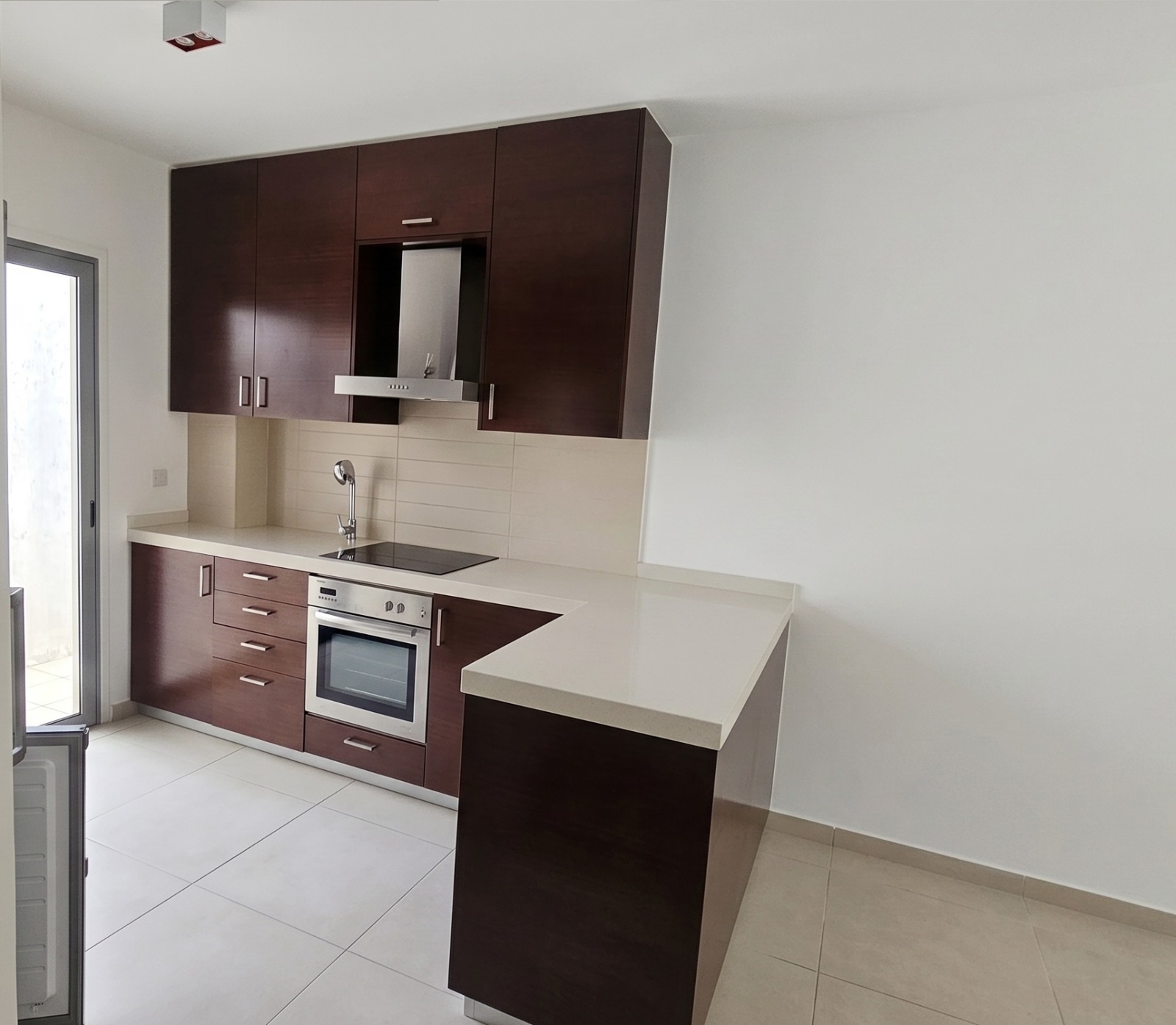 For Rent 2 Bedroom Apartment