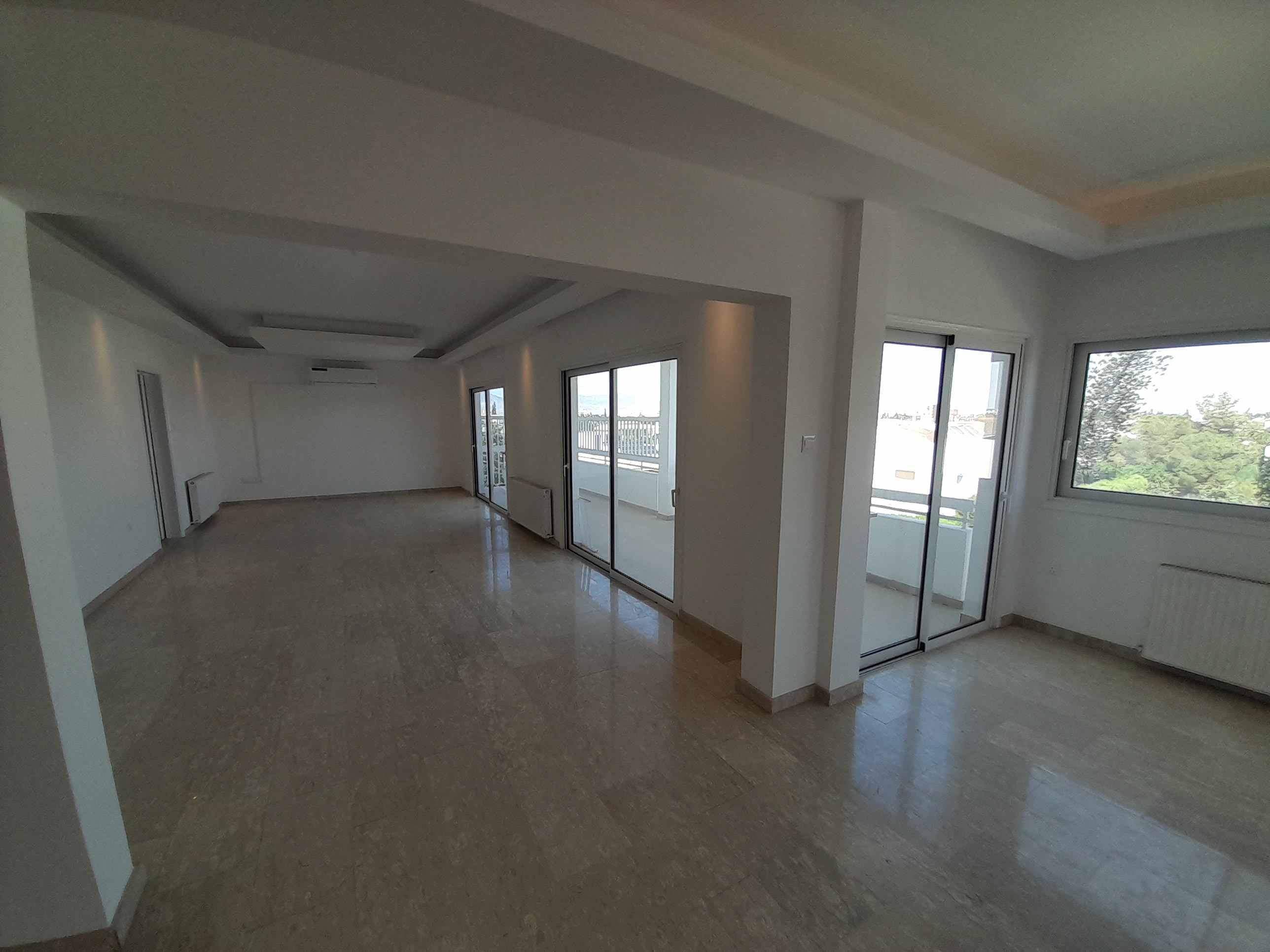 4-bed penthouse for rent in Egkomi, Nicosia photo 2
