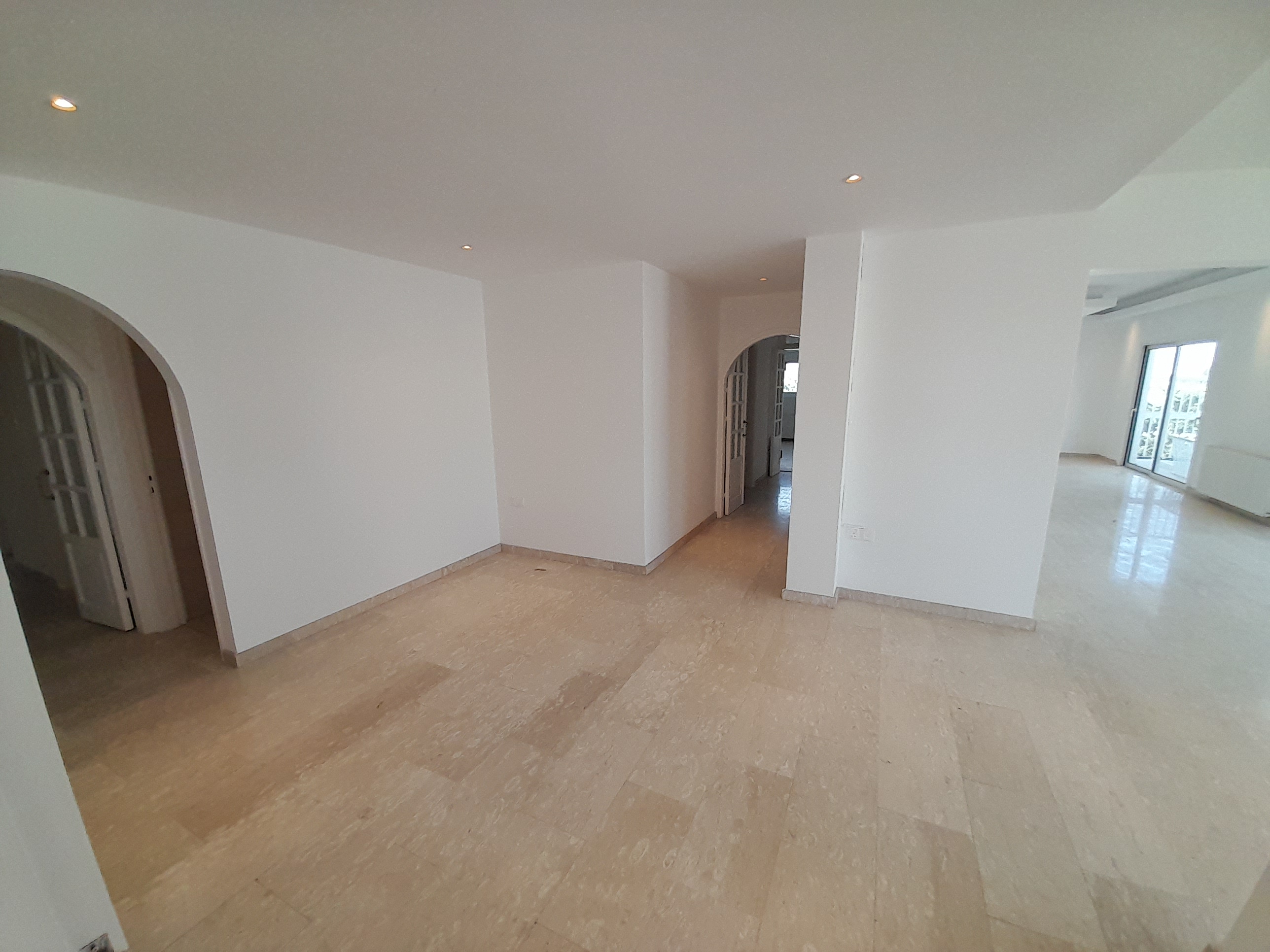 4-bed penthouse for rent in Egkomi, Nicosia photo 6