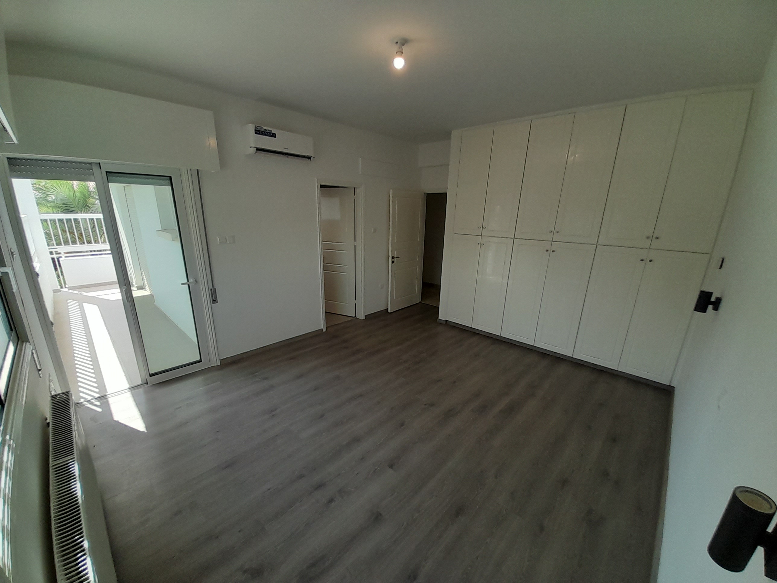 4-bed penthouse for rent in Egkomi, Nicosia photo 13