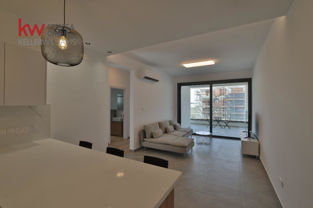 2-bed penthouse with roof garden in Leivadia photo 3