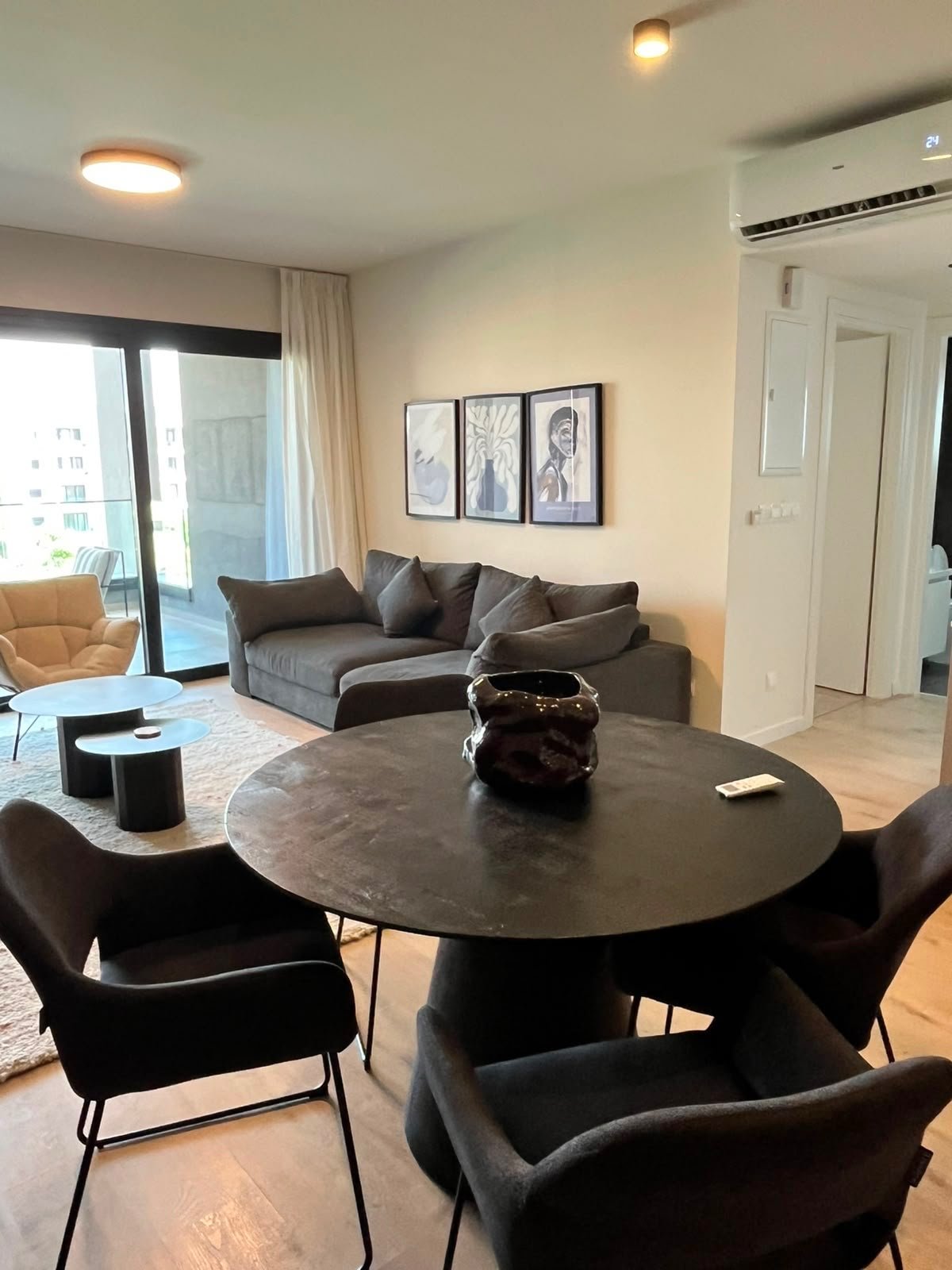 2-bed apartment with garden and lift in Tserkezoi, Limassol photo 4