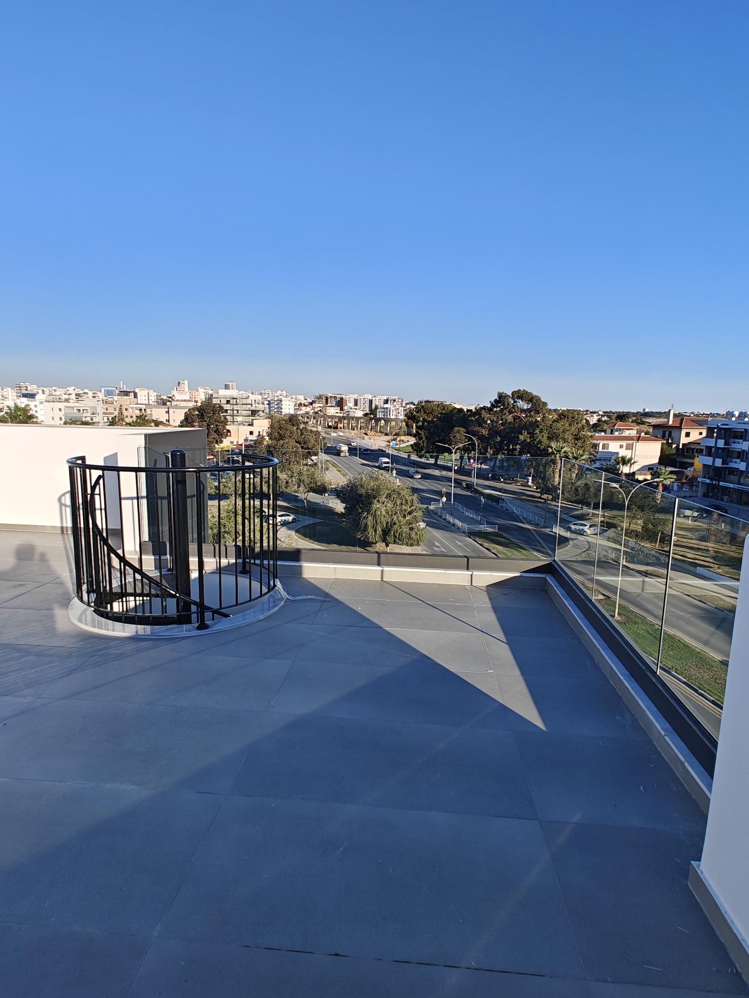 2-bed apartment with garden and balcony in Kamares, Larnaca photo 2