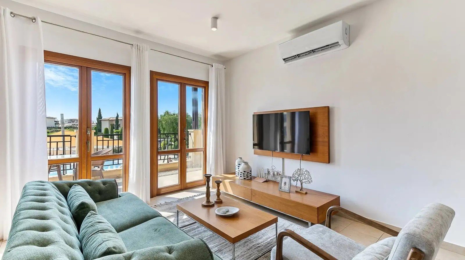 Renovated 2-bed apartment in Aphrodite Hills, Kouklia photo 4