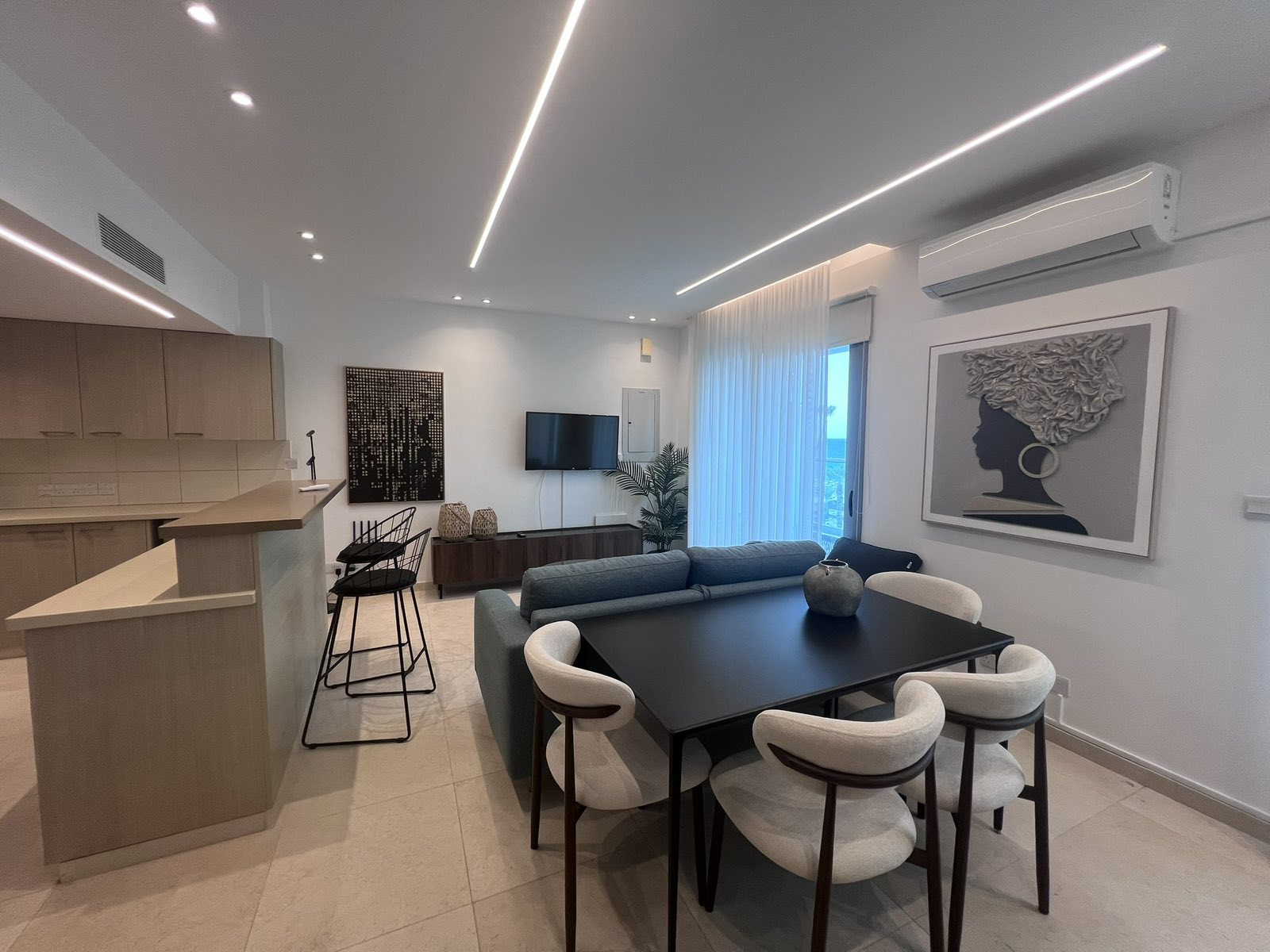 Sea Front One Bedroom Apartment in Phinikoudes
