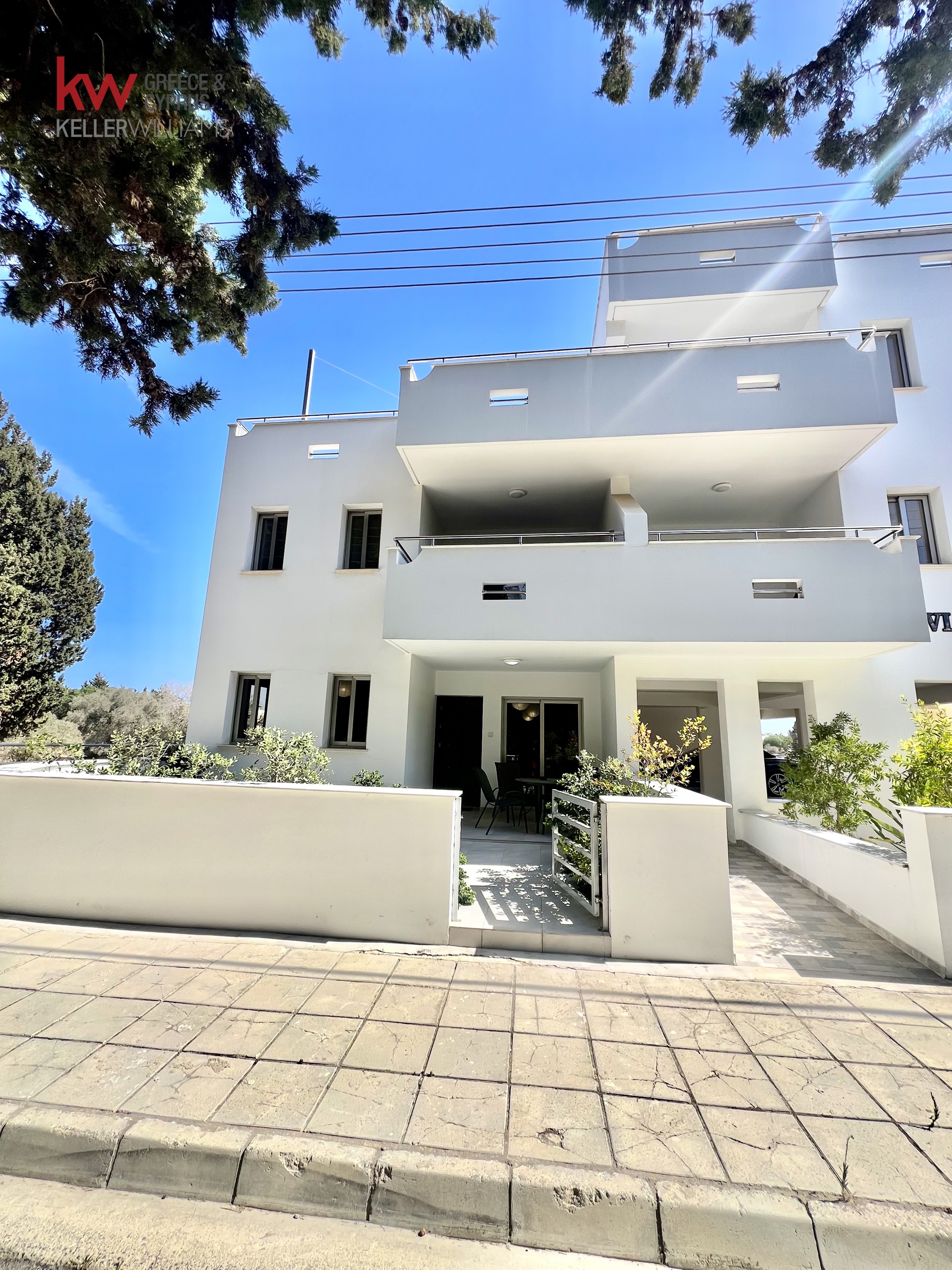 2-bed luxury apartment for rent in Meneou, Larnaca photo 3
