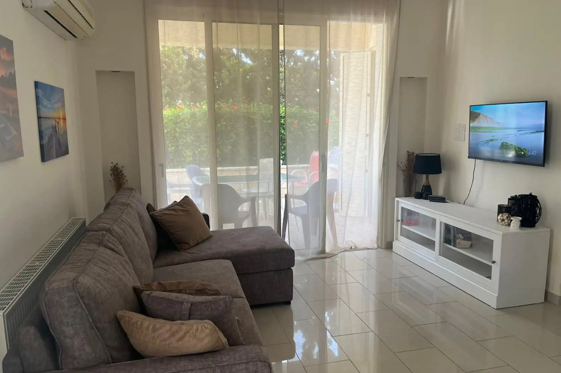 Modern 2-Bedroom House in Perivolia, Larnaca