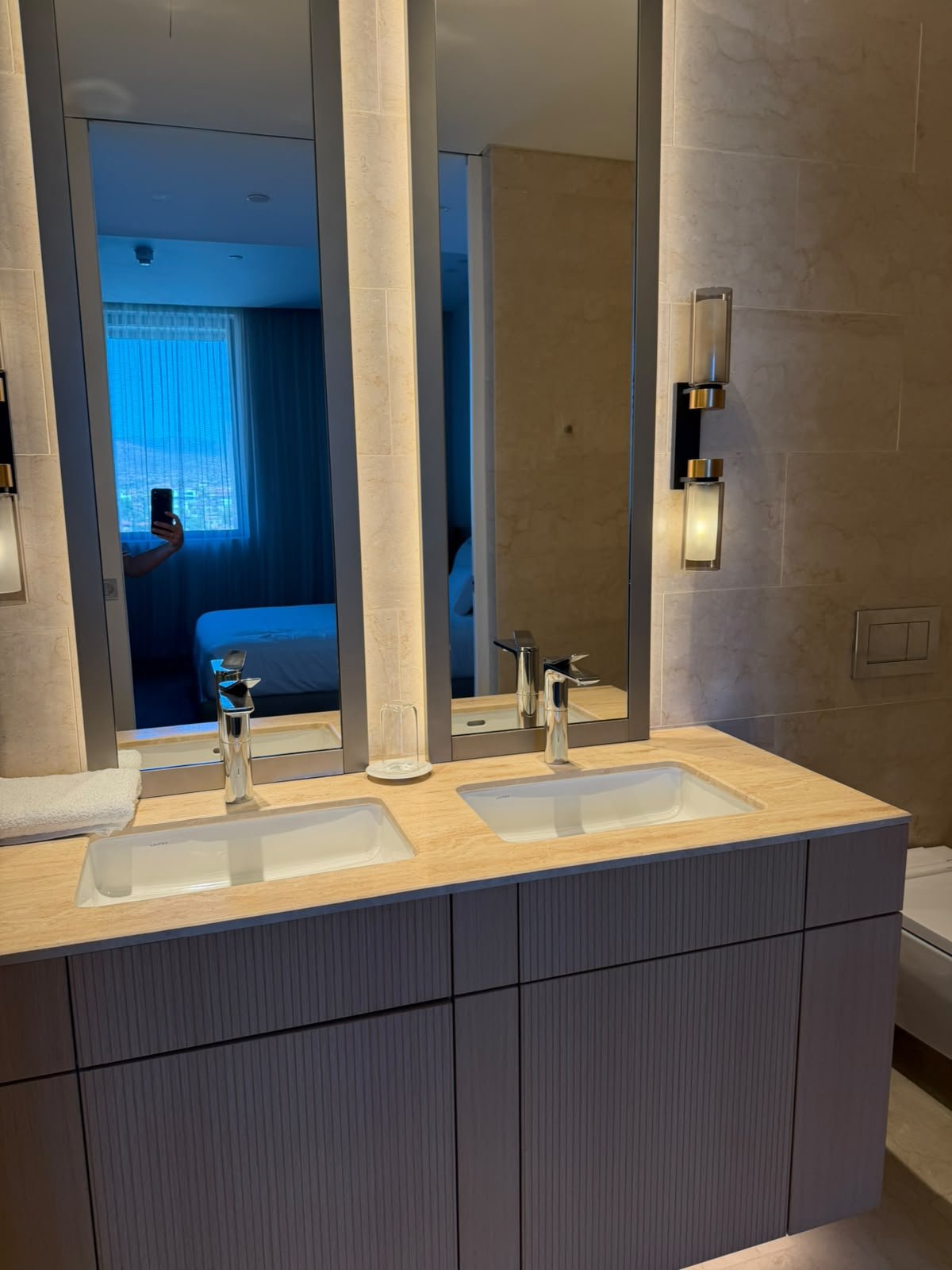 Modern 2-bedroom apartment with sea view in Mouttagiaka photo 3