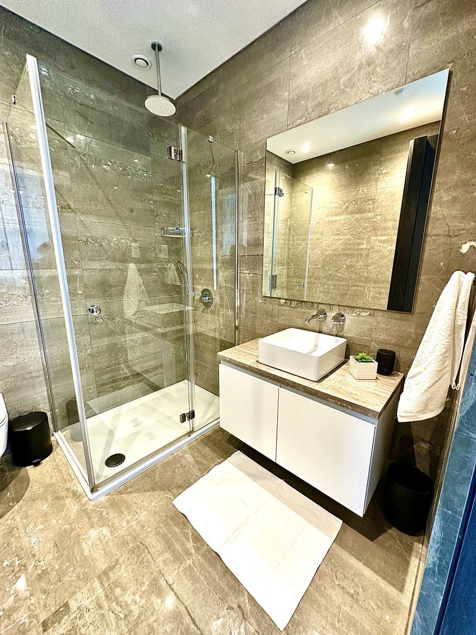 Furnished 1-bed apartment with sea views in Germasogeia photo 5