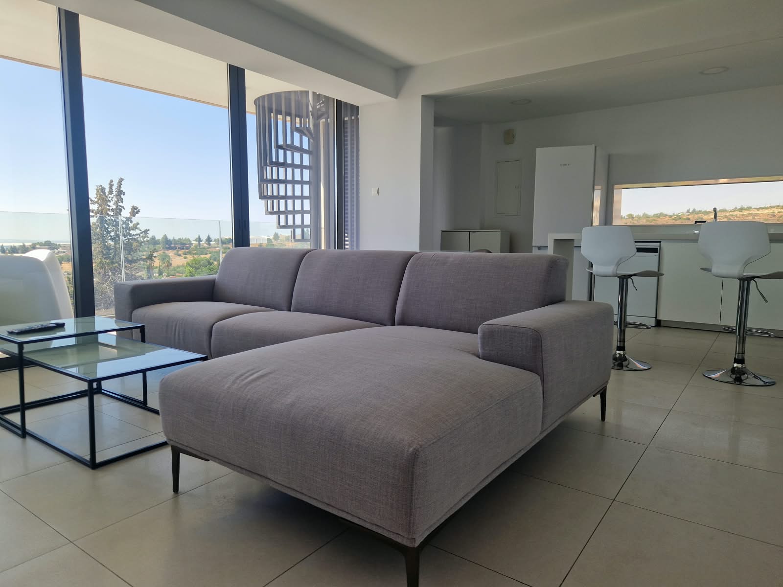Modern 2 Bedroom Penthouse with Roof Garden for Rent Agia Fyla