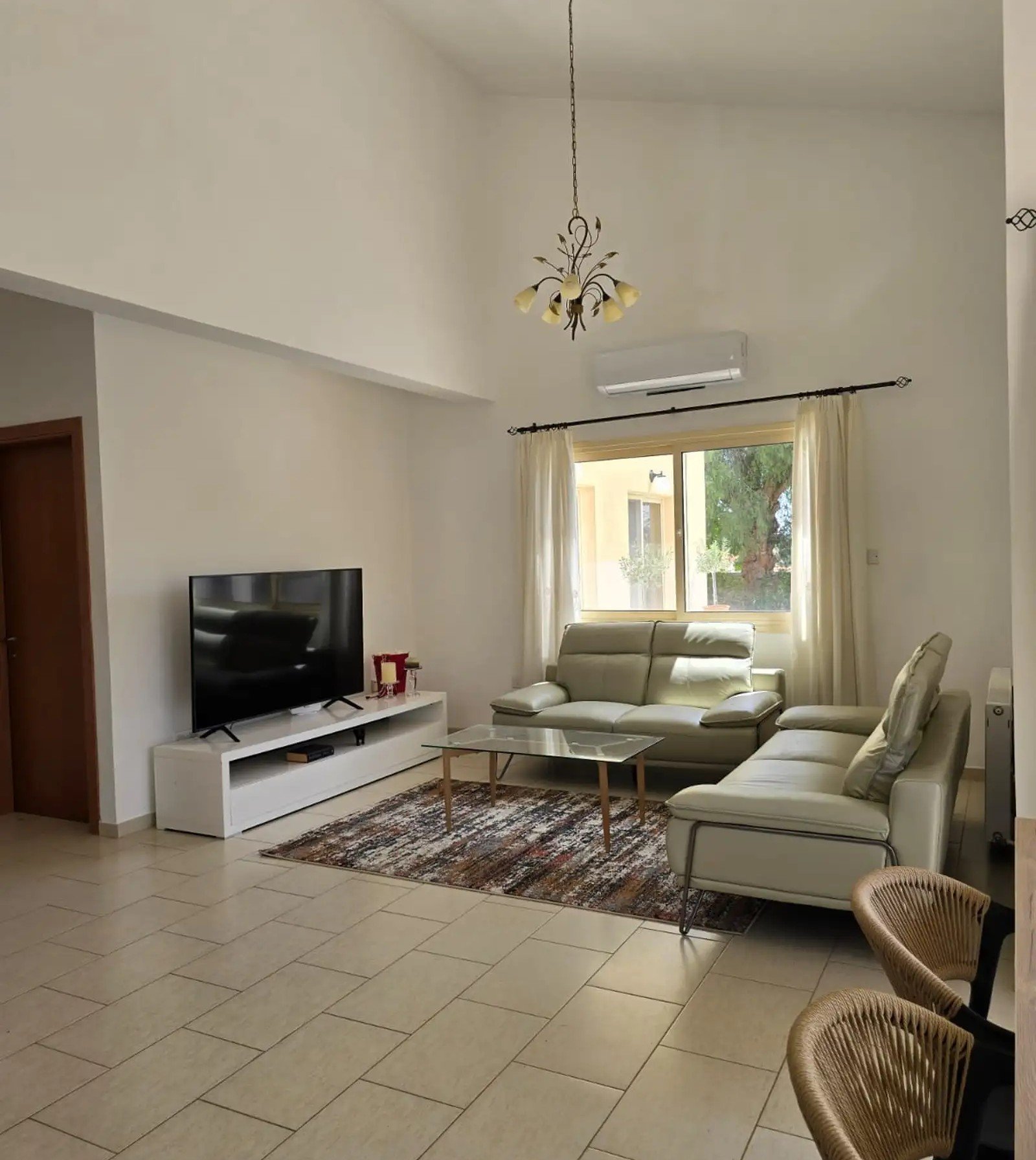 Modern 3-bed detached house with pool in Pissouri photo 12