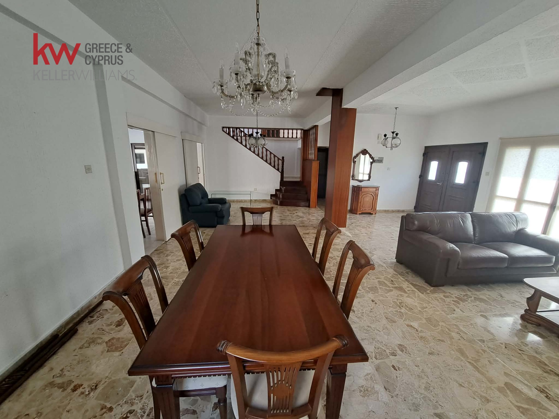 4-bed detached house in Chrysopolitissa, Larnaca photo 6