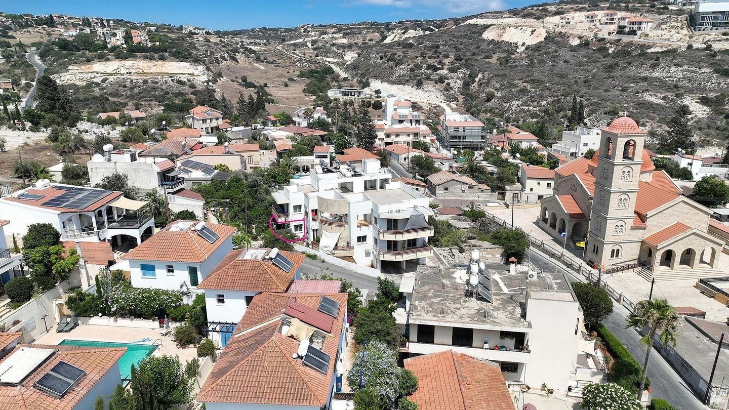 Modern 2-Bedroom Apartment in Agios Tychon, Limassol