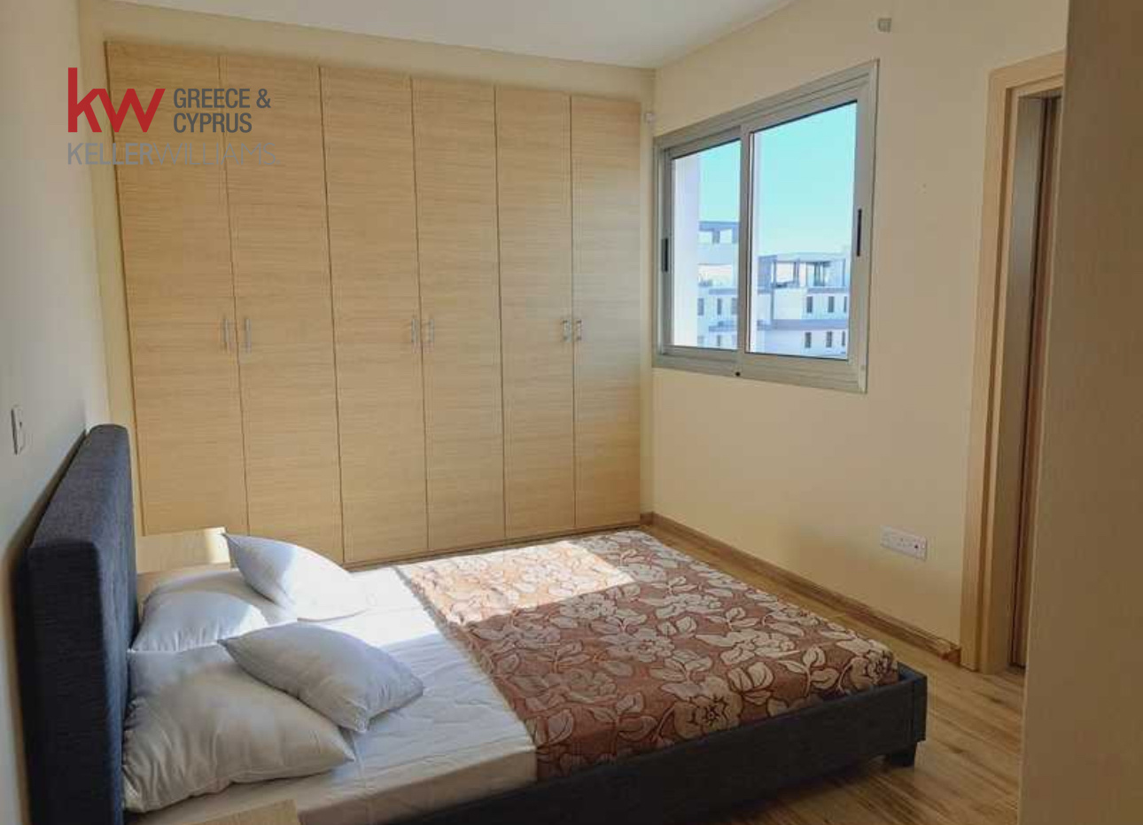 3-bed apartment with balcony and storage in Kamares, Larnaca photo 3