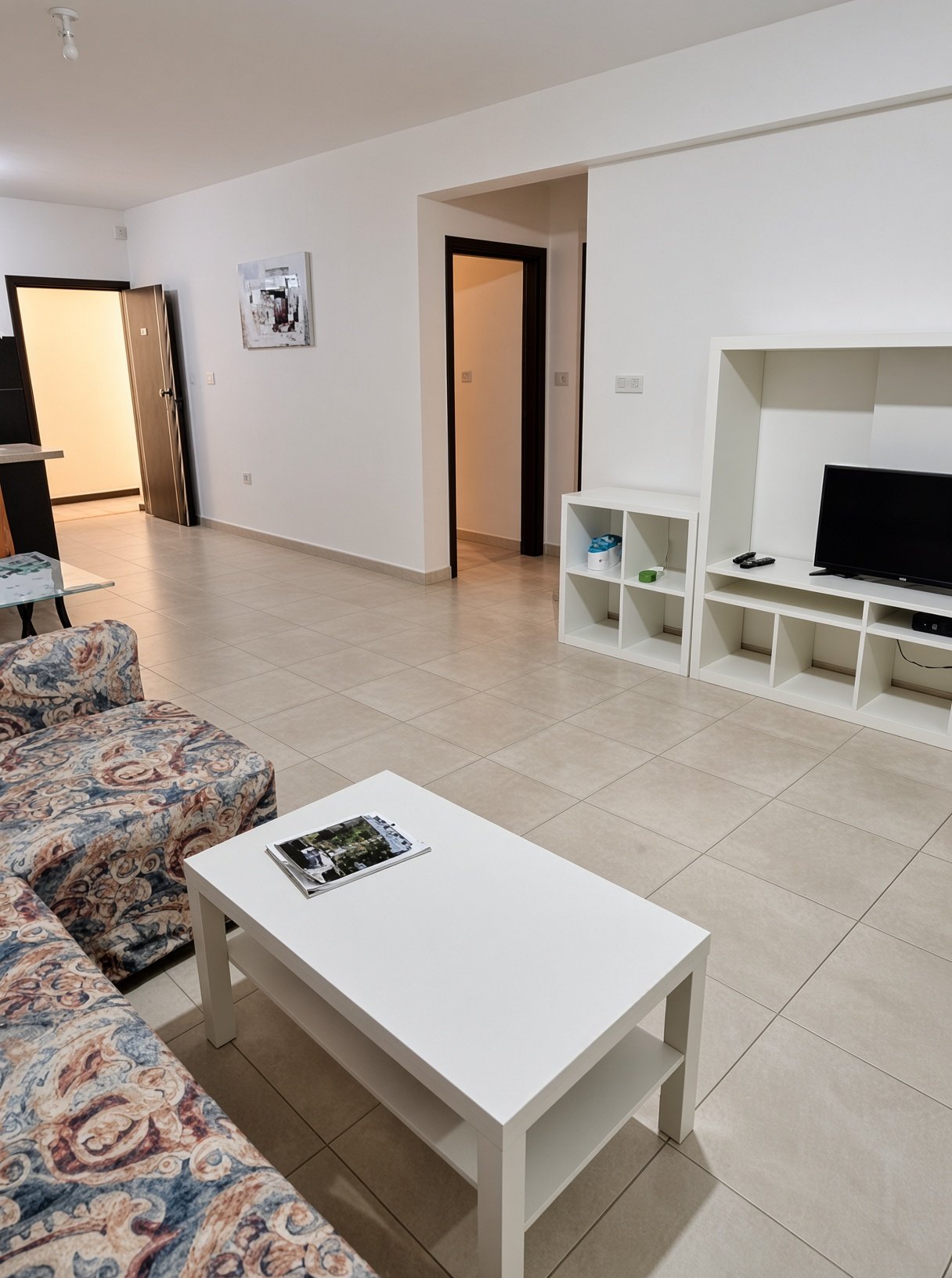 2-bed ground-floor apartment with garden and pool in Germasogeia photo 2