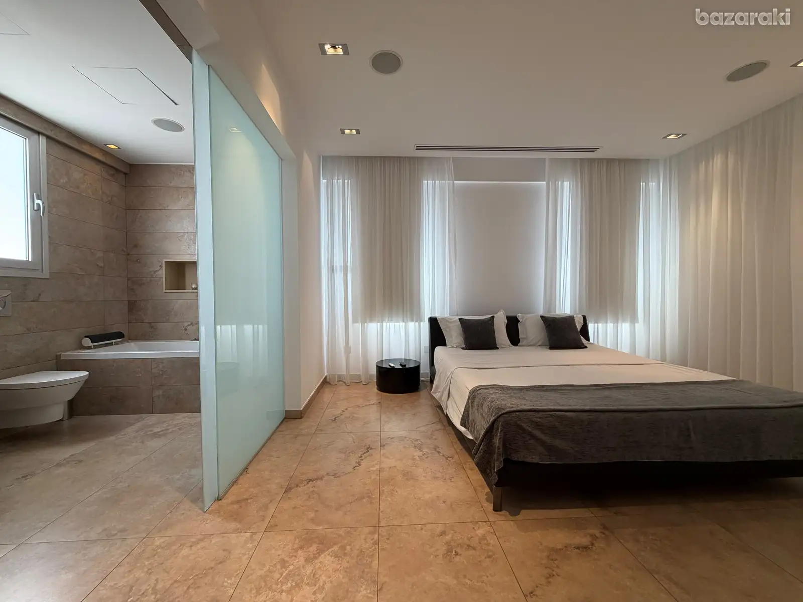 Luxury Fully Furnished 2-Bedroom Penthouse for Rent – Agios Dometios, Nicosia