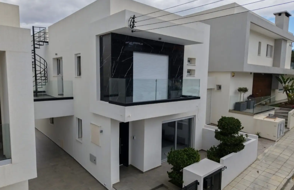 Spacious 3-Bedroom House in Agia Fyla, Limassol