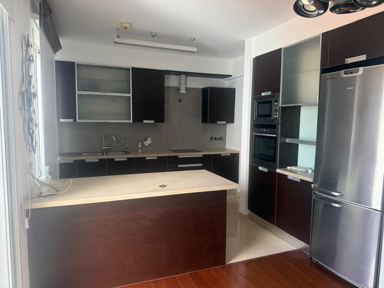 Spacious Two Bedroom Flat in Acropolis