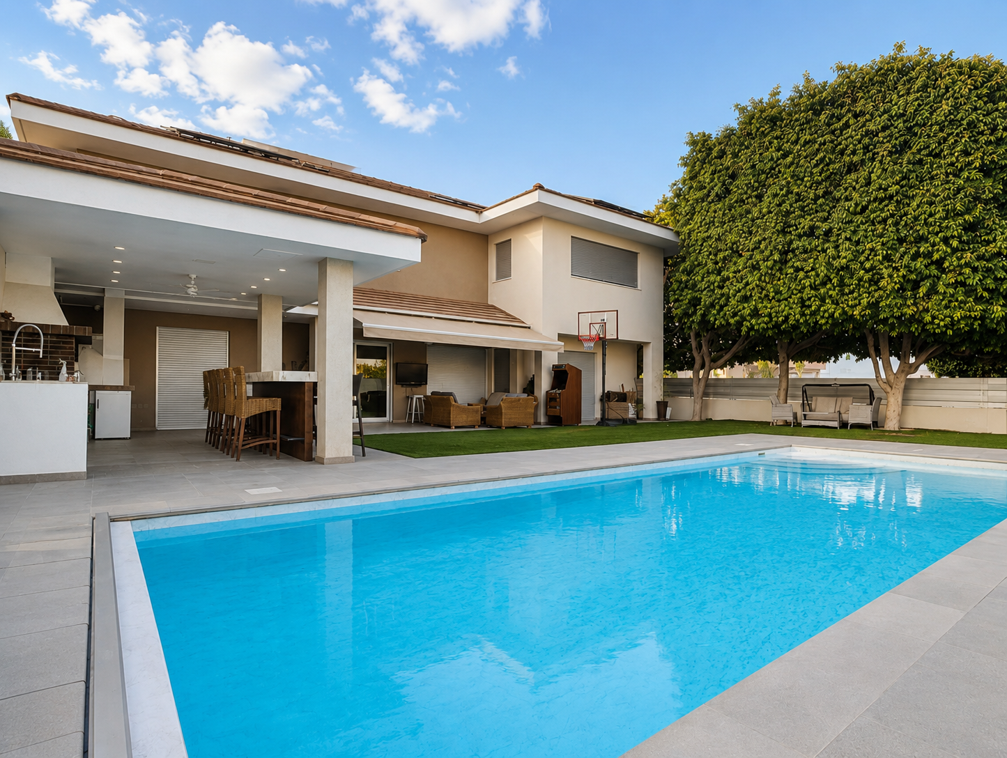 5-Bedroom Fully Furnished Villa with Private Pool