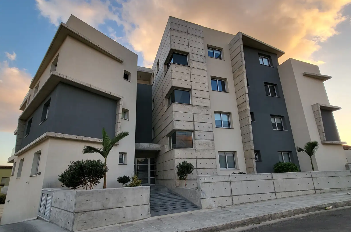 Modern 3-bedroom apartment with sea view in Agios Athanasios photo 3