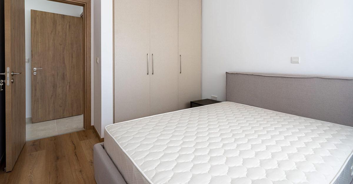 2-bed furnished apartment with veranda in Mesa Geitonia photo 5