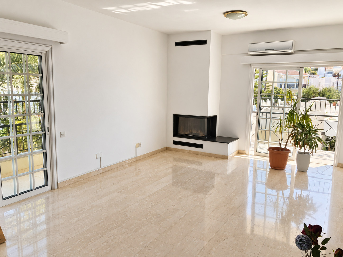 A spacious, recently renovated 4 bedroom apartment for rent in Nicosia, in the sought-after Engomi (Egkomi)