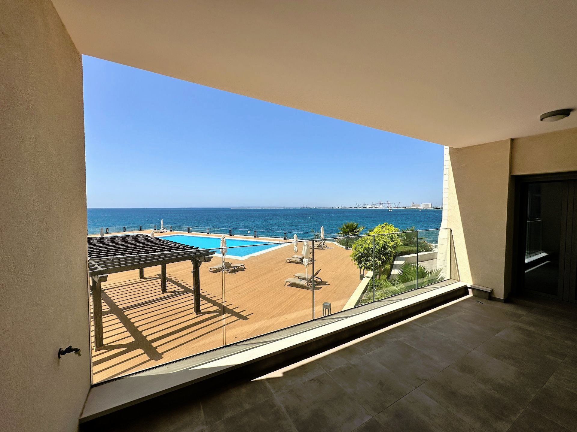 Modern 3-Bedroom Apartment in Limassol Marina, Limassol