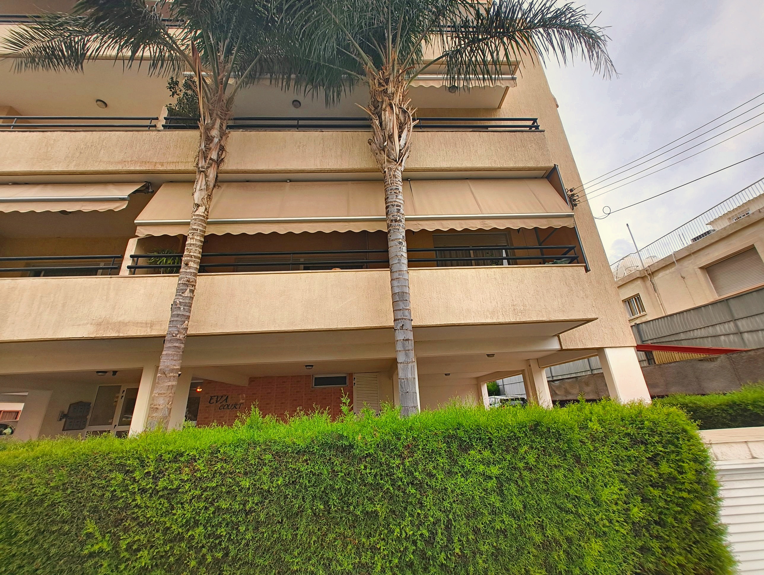 3 bedroom apartment for rent in Kapsalos