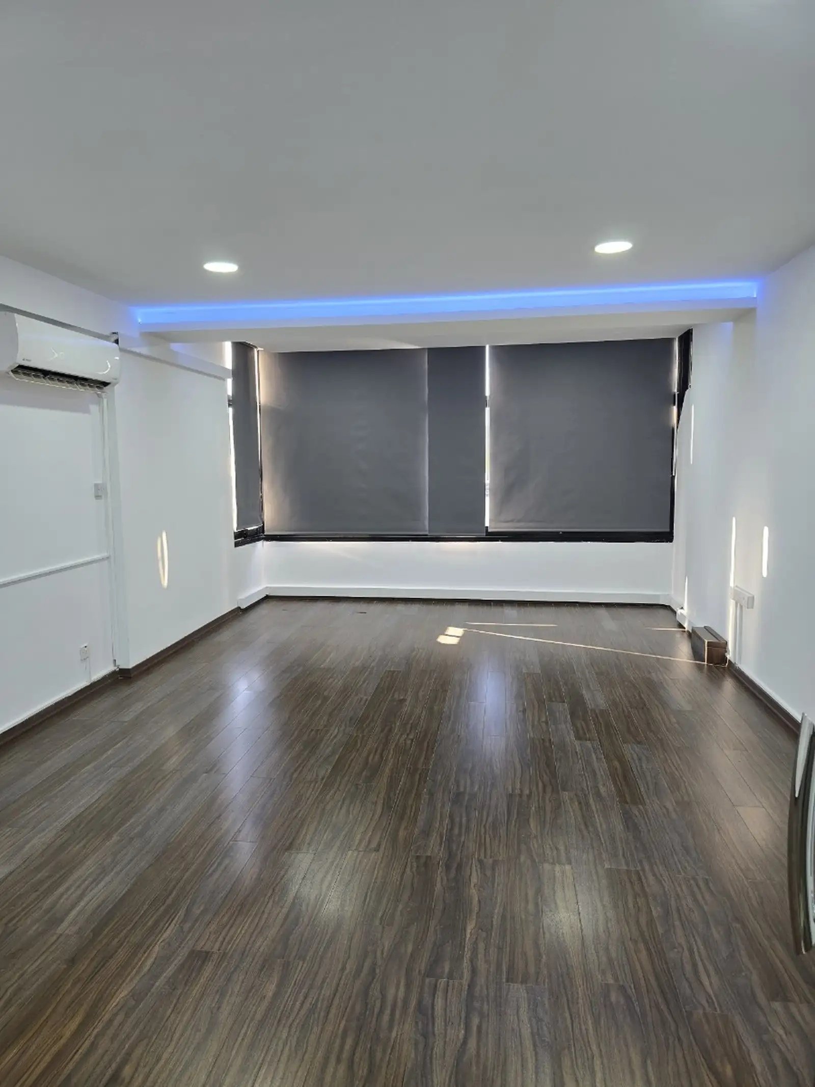 3-bed apartment in Agia Triada, Limassol photo 4