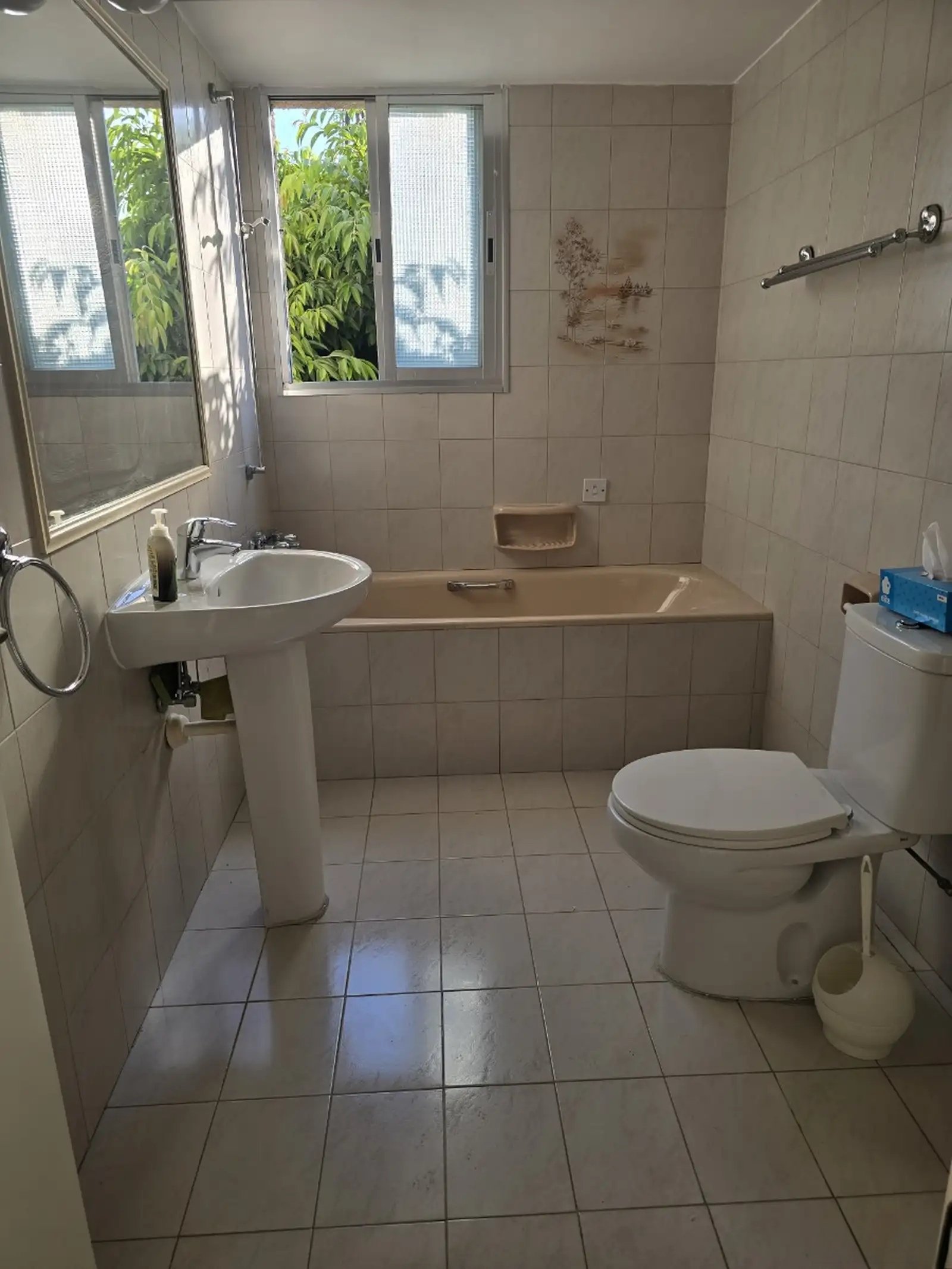 3-bed apartment in Agia Triada, Limassol photo 14