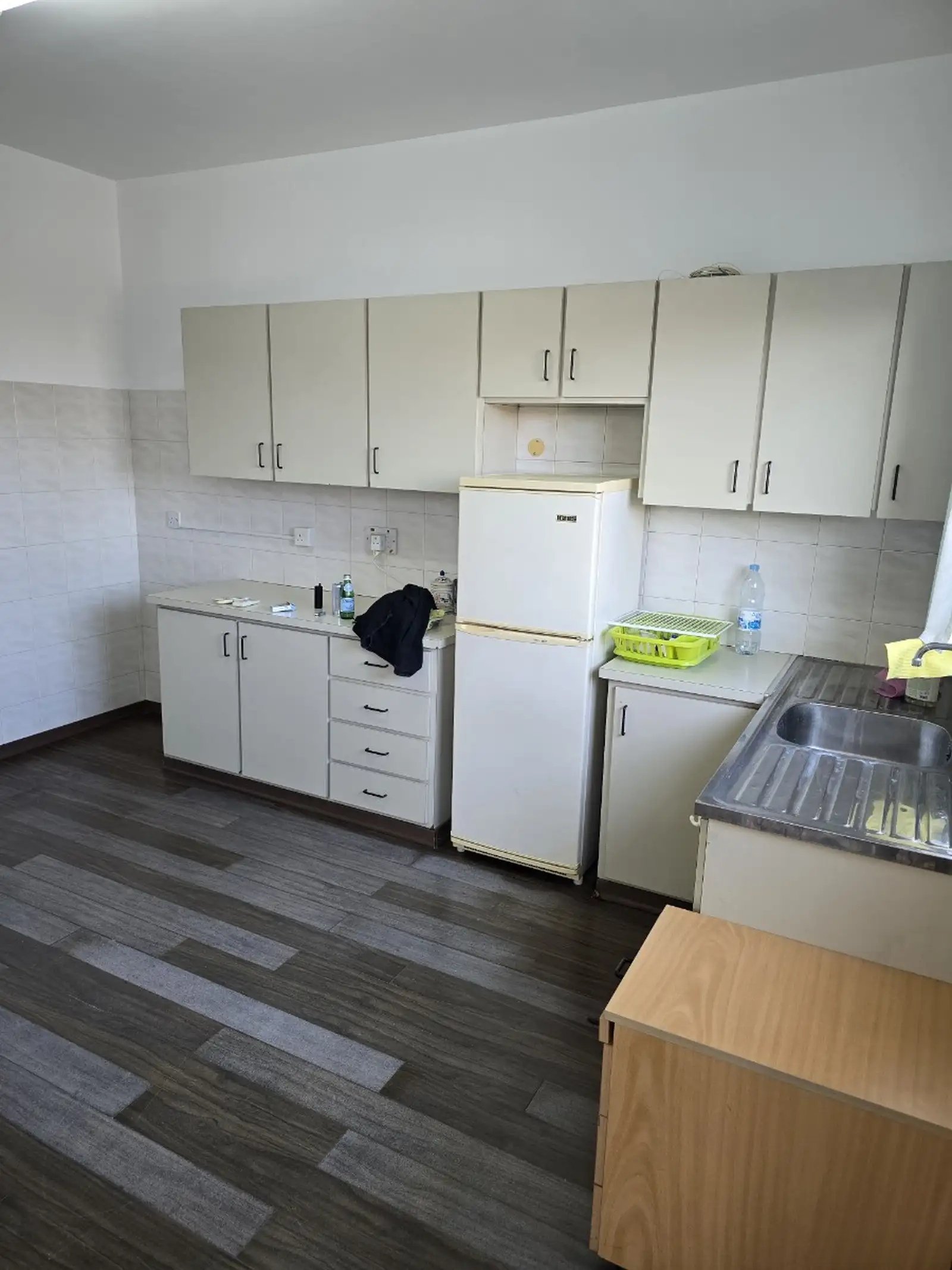 3-bed apartment in Agia Triada, Limassol photo 16