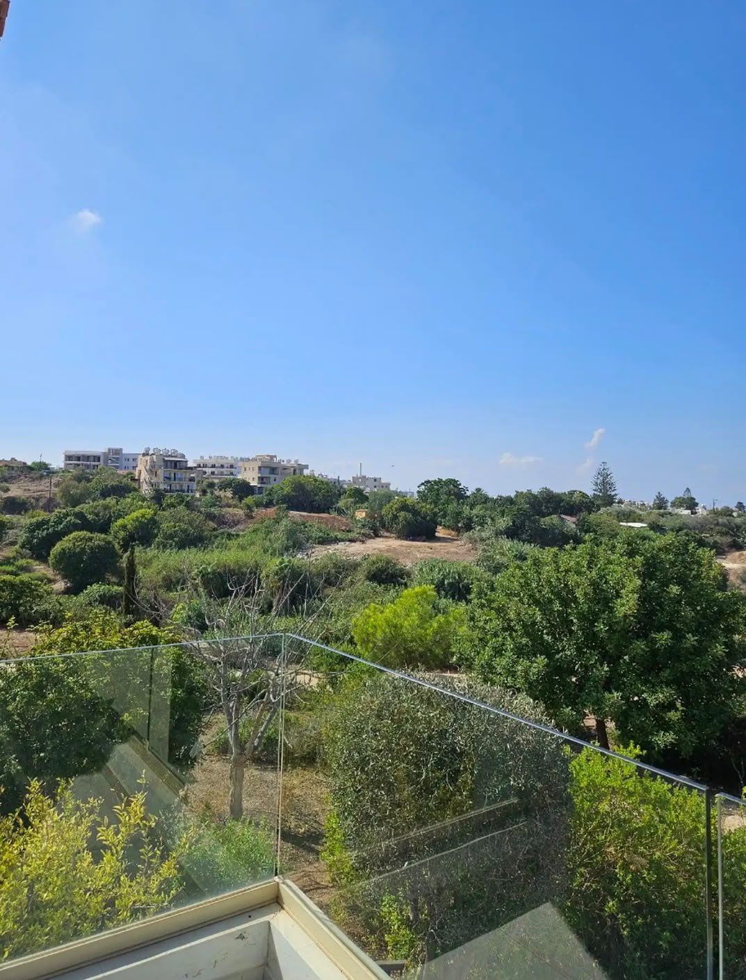 3-bed villa with private pool and sea view in Chlorakas photo 11
