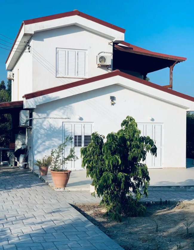 Spacious 3-Bedroom Villa in Moni, Limassol
