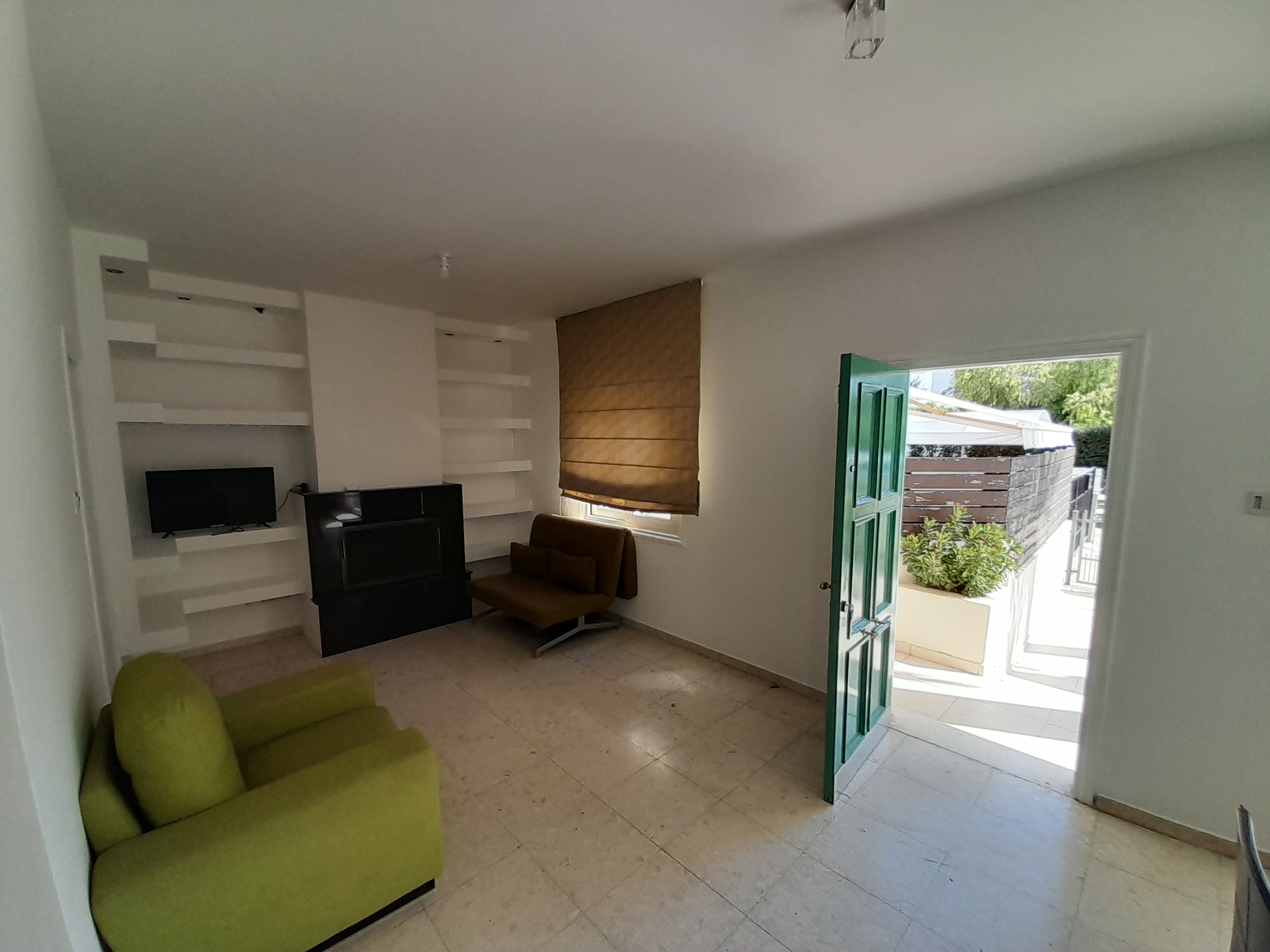 3-bed furnished house with garden in Strovolos, Nicosia photo 2